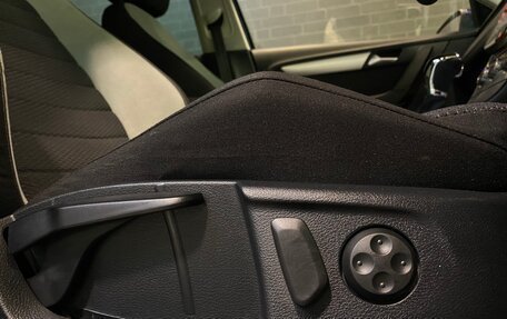 Volkswagen Passat B8 рестайлинг, 2014 год, 1 349 000 рублей, 23 фотография