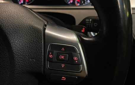 Volkswagen Passat B8 рестайлинг, 2014 год, 1 349 000 рублей, 19 фотография