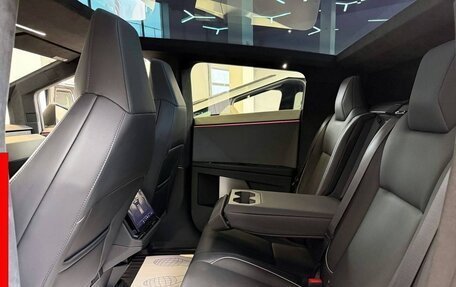 Tesla Cybertruck, 2024 год, 17 900 000 рублей, 15 фотография