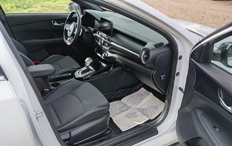 KIA Cerato IV, 2022 год, 2 400 000 рублей, 10 фотография