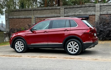 Volkswagen Tiguan II, 2017 год, 2 285 000 рублей, 3 фотография