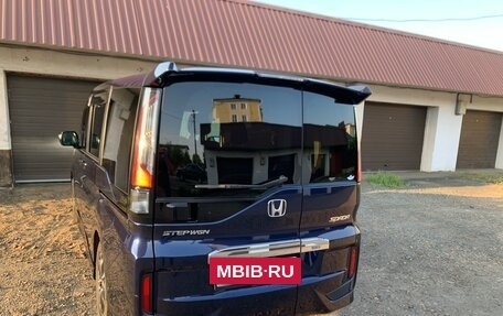 Honda Stepwgn IV, 2018 год, 2 250 000 рублей, 5 фотография