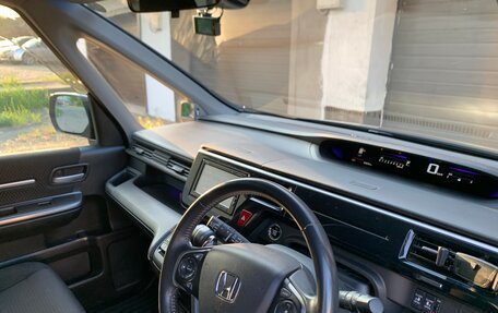 Honda Stepwgn IV, 2018 год, 2 250 000 рублей, 28 фотография