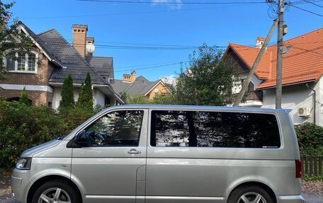 Volkswagen Caravelle T5, 2012 год, 1 980 000 рублей, 5 фотография