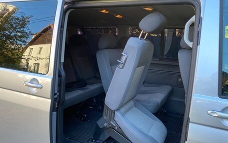 Volkswagen Caravelle T5, 2012 год, 1 980 000 рублей, 30 фотография