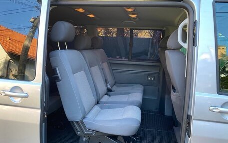 Volkswagen Caravelle T5, 2012 год, 1 980 000 рублей, 27 фотография