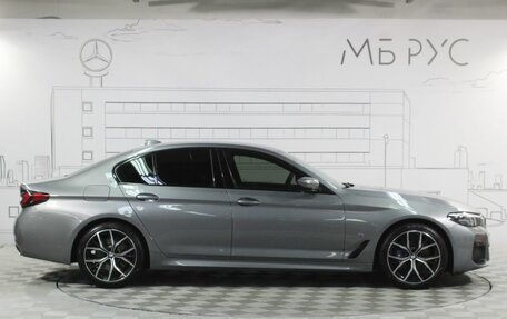 BMW 5 серия, 2022 год, 6 000 000 рублей, 8 фотография