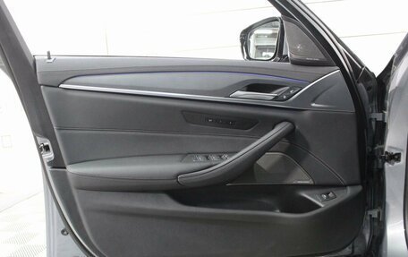 BMW 5 серия, 2022 год, 6 000 000 рублей, 16 фотография