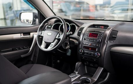 KIA Sorento II рестайлинг, 2012 год, 1 169 000 рублей, 13 фотография