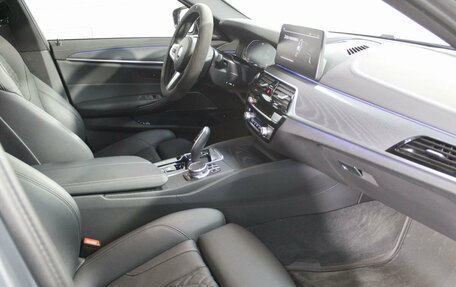 BMW 5 серия, 2022 год, 6 000 000 рублей, 29 фотография