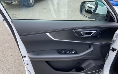 Chery Tiggo 8 Pro, 2021 год, 1 765 000 рублей, 8 фотография