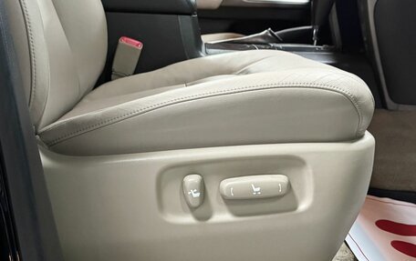 Toyota Land Cruiser 200, 2008 год, 2 749 000 рублей, 17 фотография