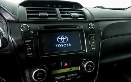Toyota Camry, 2014 год, 1 570 000 рублей, 11 фотография
