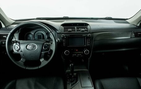 Toyota Camry, 2014 год, 1 570 000 рублей, 7 фотография