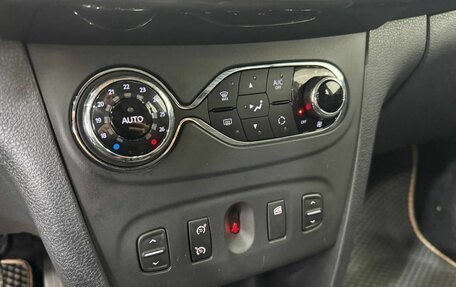 Renault Sandero II рестайлинг, 2019 год, 1 175 000 рублей, 19 фотография