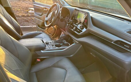 Toyota Highlander, 2021 год, 5 100 000 рублей, 13 фотография