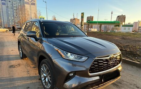 Toyota Highlander, 2021 год, 5 100 000 рублей, 15 фотография