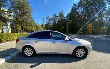 Chevrolet Cruze II, 2011 год, 645 000 рублей, 4 фотография
