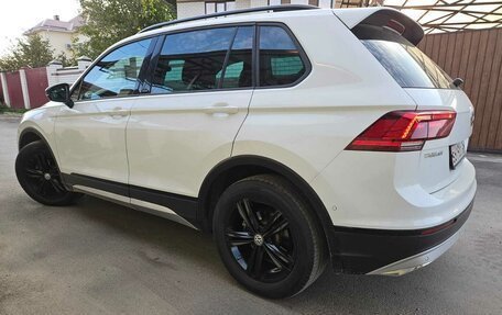 Volkswagen Tiguan II, 2019 год, 2 900 000 рублей, 4 фотография