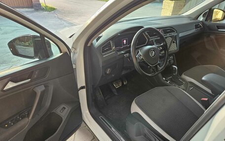 Volkswagen Tiguan II, 2019 год, 2 900 000 рублей, 8 фотография