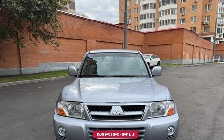Mitsubishi Pajero III рестайлинг, 2003 год, 1 200 000 рублей, 2 фотография