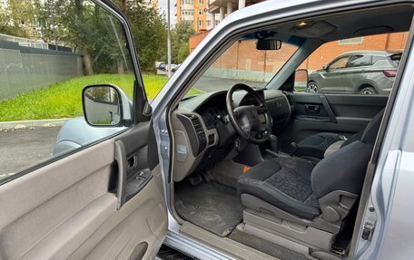Mitsubishi Pajero III рестайлинг, 2003 год, 1 200 000 рублей, 10 фотография