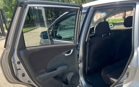 Honda Fit III, 2011 год, 950 000 рублей, 17 фотография