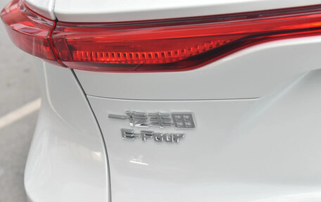 Toyota Harrier, 2024 год, 4 132 000 рублей, 8 фотография