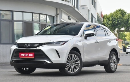 Toyota Harrier, 2024 год, 4 132 000 рублей, 1 фотография