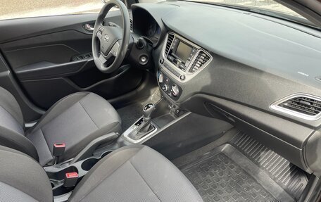 Hyundai Solaris II рестайлинг, 2022 год, 1 780 000 рублей, 9 фотография