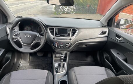 Hyundai Solaris II рестайлинг, 2022 год, 1 780 000 рублей, 8 фотография