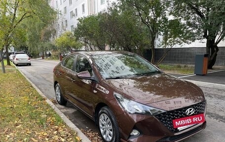 Hyundai Solaris II рестайлинг, 2022 год, 1 780 000 рублей, 3 фотография