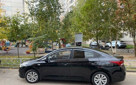 Hyundai Solaris II рестайлинг, 2017 год, 1 050 000 рублей, 7 фотография