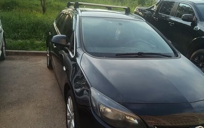 Opel Astra J, 2014 год, 930 000 рублей, 1 фотография