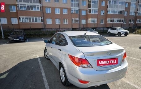 Hyundai Solaris II рестайлинг, 2013 год, 820 000 рублей, 5 фотография