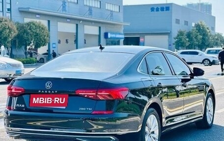 Volkswagen Passat B8 рестайлинг, 2021 год, 1 850 000 рублей, 6 фотография