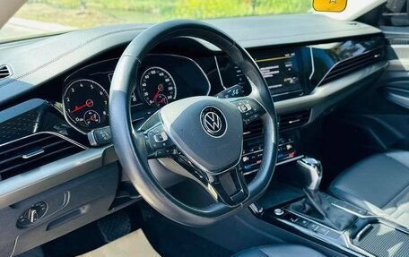 Volkswagen Passat B8 рестайлинг, 2021 год, 1 850 000 рублей, 11 фотография