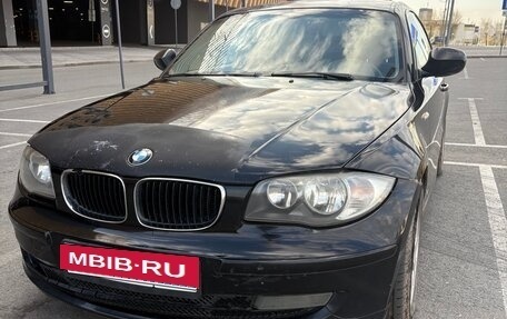 BMW 1 серия, 2010 год, 700 000 рублей, 2 фотография