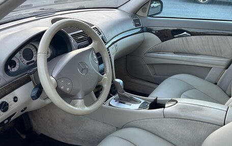 Mercedes-Benz E-Класс, 2002 год, 1 100 000 рублей, 5 фотография