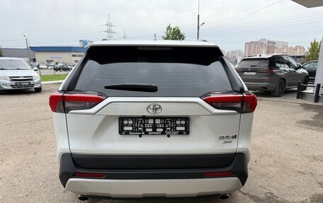 Toyota RAV4, 2025 год, 4 200 000 рублей, 3 фотография