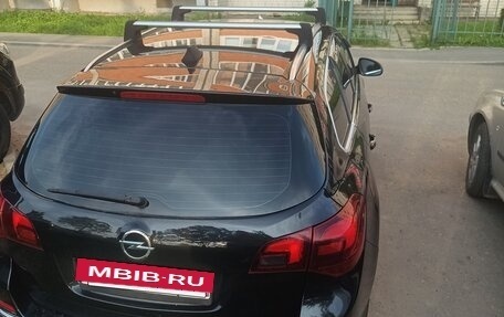 Opel Astra J, 2014 год, 930 000 рублей, 3 фотография