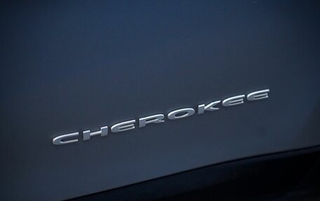 Jeep Cherokee, 2014 год, 1 180 000 рублей, 28 фотография