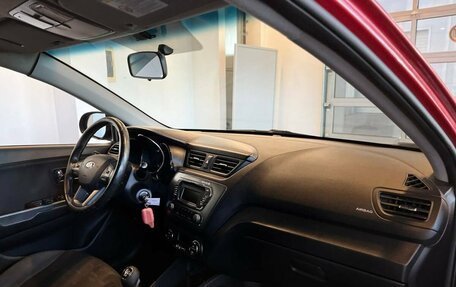 KIA Rio III рестайлинг, 2013 год, 900 000 рублей, 12 фотография