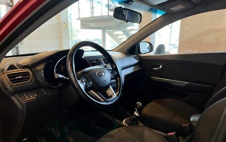 KIA Rio III рестайлинг, 2013 год, 900 000 рублей, 23 фотография