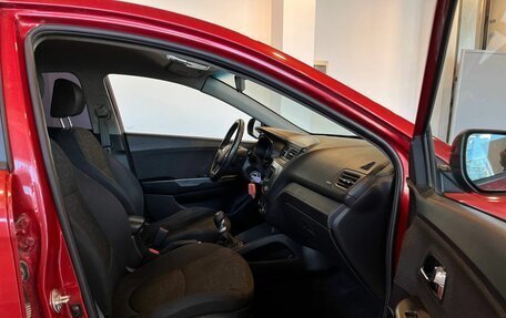 KIA Rio III рестайлинг, 2013 год, 900 000 рублей, 29 фотография