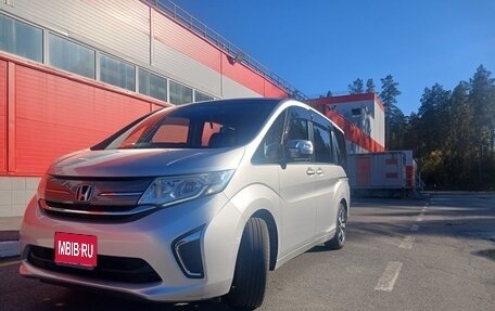 Honda Stepwgn IV, 2015 год, 1 800 000 рублей, 1 фотография