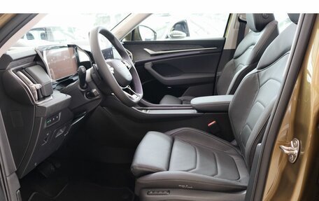 Skoda Kodiaq, 2025 год, 5 600 000 рублей, 10 фотография