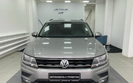 Volkswagen Tiguan II, 2017 год, 1 989 000 рублей, 2 фотография