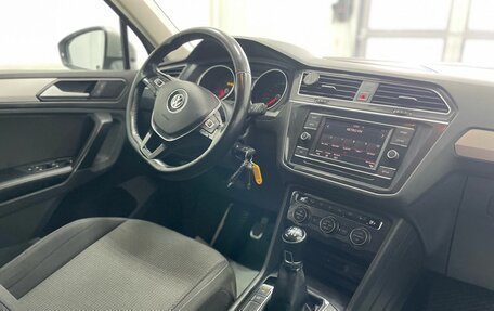 Volkswagen Tiguan II, 2017 год, 1 989 000 рублей, 19 фотография