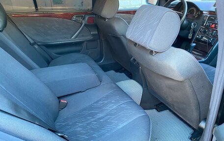 Mercedes-Benz E-Класс, 1999 год, 550 000 рублей, 9 фотография